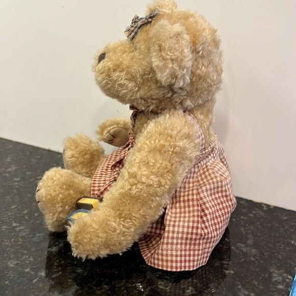 Avon Canada Bear Jointed Girl English French Books. Size 12”. Fully Jointed💕 - Picture 7 of 10